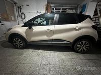 Usata Renault Captur 90 CV (66 kW) 2018 Giallo SUV