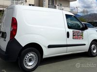 Usata Fiat Doblò 90 CV (66 kW) 2022 Bianco Monovolume