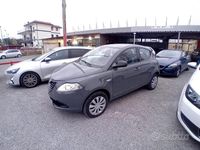 Usata Lancia Ypsilon 80 CV (58 kW) 2014 Grigio Utilitaria