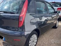 Usata Fiat Punto Active 59 CV (43 kW) 2010 Grigio Utilitaria