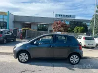 Usata Toyota Yaris 69 CV (50 kW) 2008 Grigio Utilitaria
