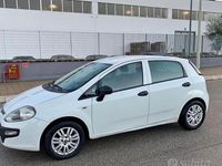 Usata Fiat Punto Evo Dynamic 75 CV (55 kW) 2011 Bianco Utilitaria
