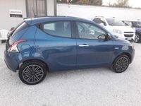 Usata Lancia Ypsilon 69 CV (50 kW) 2023 Blu Utilitaria