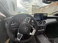 Usata Mercedes GLA200 Night 136 CV (100 kW) 2018 Grigio SUV