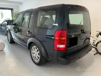 Usata Land Rover Discovery 3 SE 190 CV (139 kW) 2008 Verde SUV