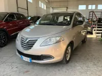 Usata Lancia Ypsilon Gold 69 CV (50 kW) 2015 Grigio Utilitaria