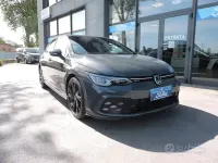 Usata VW Golf VIII GTI 245 CV (180 kW) 2022 Grigio Berlina