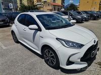 Usata Toyota Yaris Hybrid Trend 92 CV (67 kW) 2021 Bianco Berlina