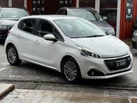 Usata Peugeot 208 Allure 81 CV (59 kW) 2016 Bianco Utilitaria