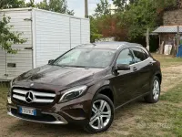Usata Mercedes GLA200 136 CV (100 kW) 2016 Marrone SUV