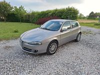 Begagnad Alfa Romeo 147 120 HK (88 kW) 2007 Grå Halvkombi