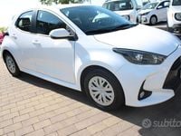 Usata Toyota Yaris Trend 72 CV (52 kW) 2023 Bianco Utilitaria