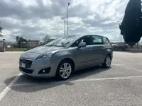 Usata Peugeot 5008 120 CV (88 kW) 2016 Grigio Monovolume