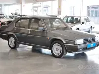 Usata Alfa Romeo 90 Quadrifoglio 156 CV (114 kW) 1985 Grigio Berlina