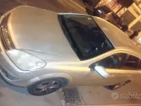 Usata Opel Astra 80 CV (58 kW) 2008 Station wagon