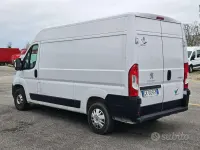Usata Peugeot Boxer 140 CV (102 kW) 2022 Bianco Furgone
