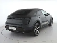 Usata Porsche Macan 330 kW (449 CV) 2024 Grigio vulcano metallizzato SUV