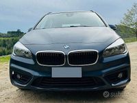 Usata BMW 218 Comfort Edition 150 CV (110 kW) 2016 Blu Station wagon