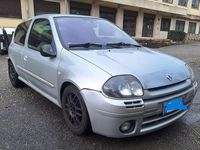 Usata Renault Clio II 169 CV (124 kW) 2000 Argento Berlina