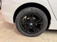 Usata BMW 220 Active Tourer Advantage 192 CV (141 kW) 2017 Bianco Monovolume