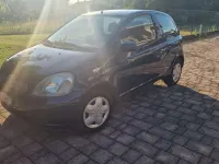Usata Toyota Yaris 75 CV (55 kW) 2002 Bluazzurro Berlina