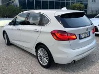 Usata BMW 218 Active Tourer Luxury Line 150 CV (110 kW) 2015 Bianco Monovolume