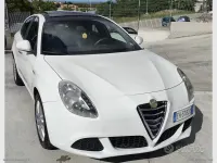 Usata Alfa Romeo Giulietta Distinctive 105 CV (77 kW) 2011 Bianco Utilitaria