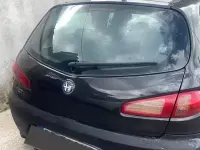 Usata Alfa Romeo 147 120 CV (88 kW) 2007 Nero Utilitaria