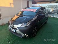 Usata Toyota Aygo X-play 69 CV (50 kW) 2017 Nero Utilitaria