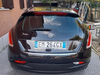 Usata Lancia Delta 105 CV (77 kW) 2012 Nero Utilitaria