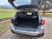 Usata Subaru Outback Style 150 CV (110 kW) 2017 Grigio Station wagon
