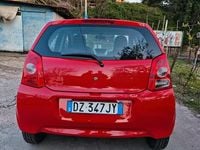 Usata Nissan Pixo 68 CV (50 kW) 2010 Rosso Utilitaria