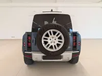 Usata Land Rover Defender S 249 CV (183 kW) 2022 Tasman blue SUV