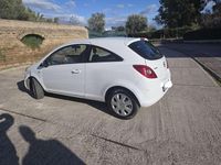 Usata Opel Corsa Edition 65 CV (47 kW) 2013 Bianco Utilitaria