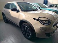 Nuova Fiat 600 La Prima 110 CV (80 kW) 2025 Beige SUV