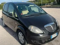 Usata Lancia Musa 101 CV (74 kW) 2004 Marrone Monovolume