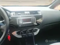 Usata Kia Rio 85 CV (62 kW) 2016 Rosso Utilitaria