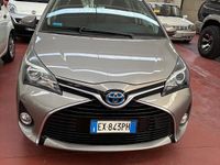 Usata Toyota Yaris Hybrid Style 74 CV (54 kW) 2014 Grigio Berlina