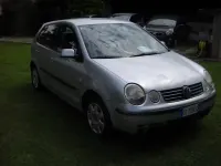 Usata VW Polo Comfortline 74 CV (54 kW) 2002 Argento Berlina