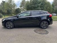 Usata Volvo V40 Momentum 120 CV (88 kW) 2019 Nero Berlina