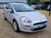 Usata Fiat Punto Lounge 69 CV (50 kW) 2015 Grigio Utilitaria