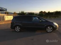 Usata Ford S-MAX Titanium 140 CV (102 kW) 2007 Grigio Monovolume
