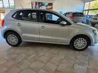 Usata VW Polo Trendline 75 CV (55 kW) 2017 Grigio Berlina