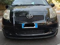 Usata Toyota Yaris Sol 87 CV (63 kW) 2006 Nero Utilitaria