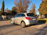 Usata Mercedes B180 109 CV (80 kW) 2013 Grigio Monovolume