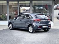 Usata Kia Rio 101 CV (74 kW) 2022 Grigio Berlina