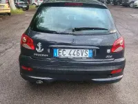 Usata Peugeot 206 68 CV (50 kW) 2010 Nero Berlina