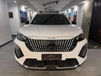Usata Peugeot 2008 Allure 101 CV (74 kW) 2025 Bianco SUV