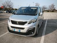 Begagnad Peugeot Traveller 150 HK (110 kW) 2019 Grå Minibuss