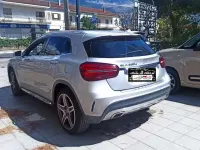 Usata Mercedes GLA200 Premium 170 CV (125 kW) 2017 Argento SUV